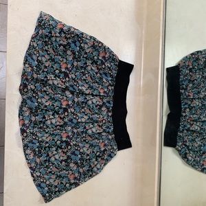Floral mini skirt